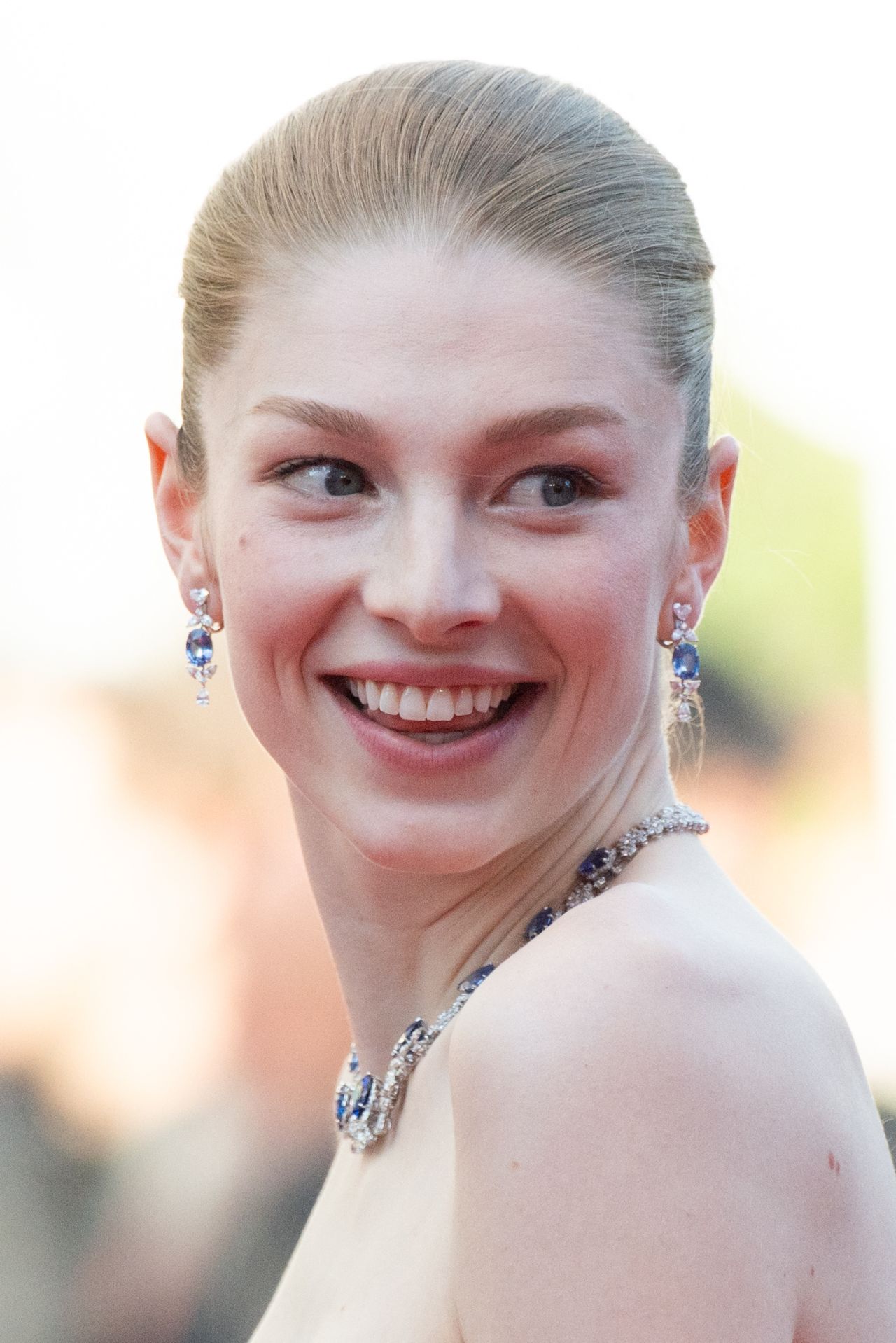 HUNTER SCHAFER AT KINDS OF KINDNESS PREMIERE 2024 CANNES FILM FESTIVAL5